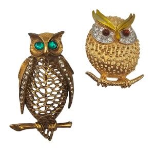 2pc Vtg Owl Brooches Gold Tone Rhinestone Figural Animal Nature Wise Forest Pins